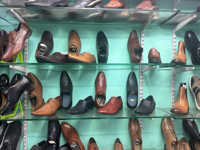 DU FOOT The Leather Store
